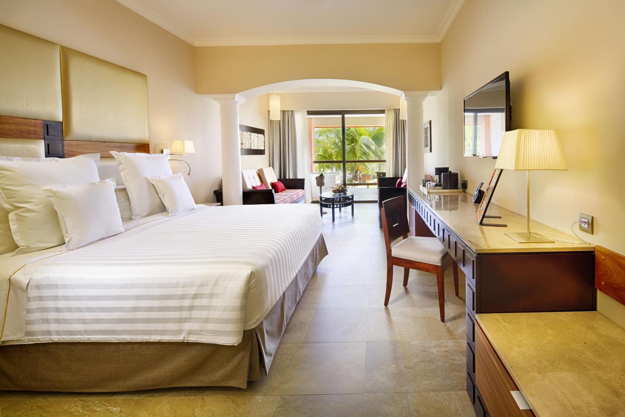Suite Junior frente al océano (2 adultos + 3 niños) - Planta premium